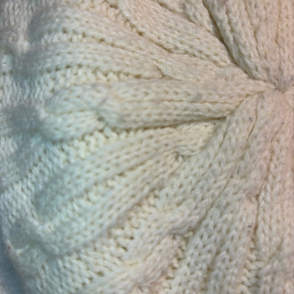 Vintage 90s Isotoner Knit Tam Beret Hat Cream 100% Acrylic - Picture 5 of 6